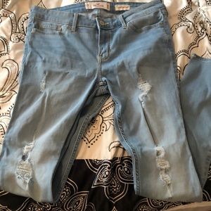 Hollister jeans